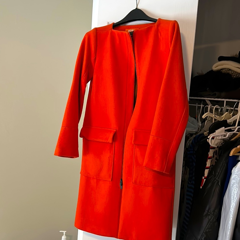 Michael Kors coat. Orange color. Size S.